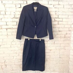 Louis Feraud Paris Silk Navy Blazer Jacket and Skirt Set